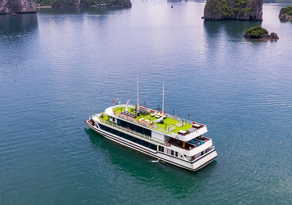 Day Tour | Discover Ha Long Bay with the 5 Arcady Cruise